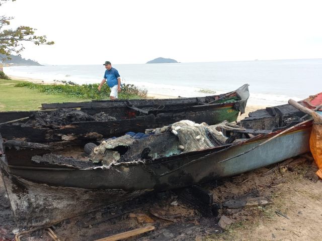 Com auxílio do Estado, família de pescadores recomeça após perder barco e redes em incêndio